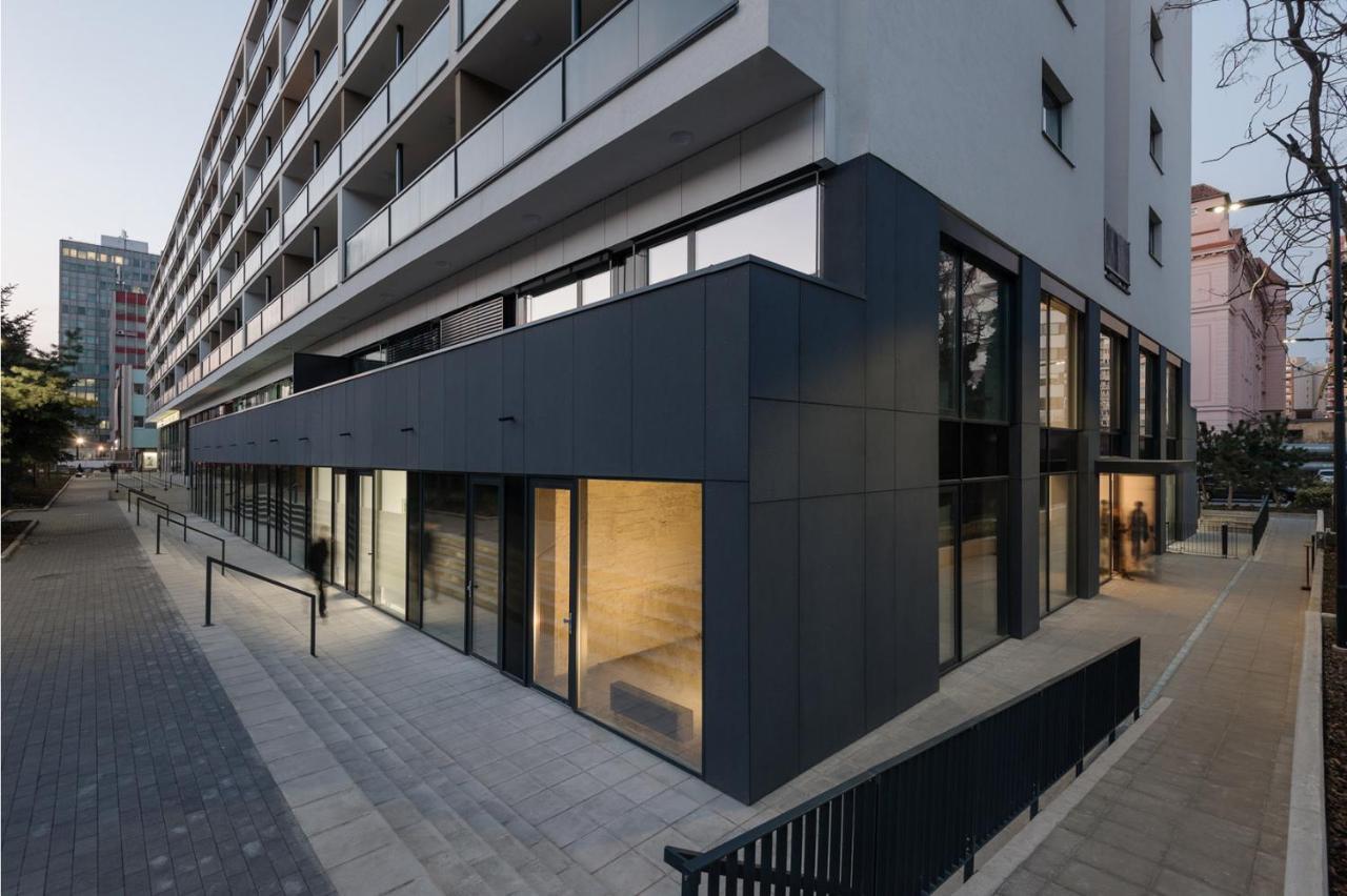 Central Point By Zoom Apartments Bratislava Exterior foto