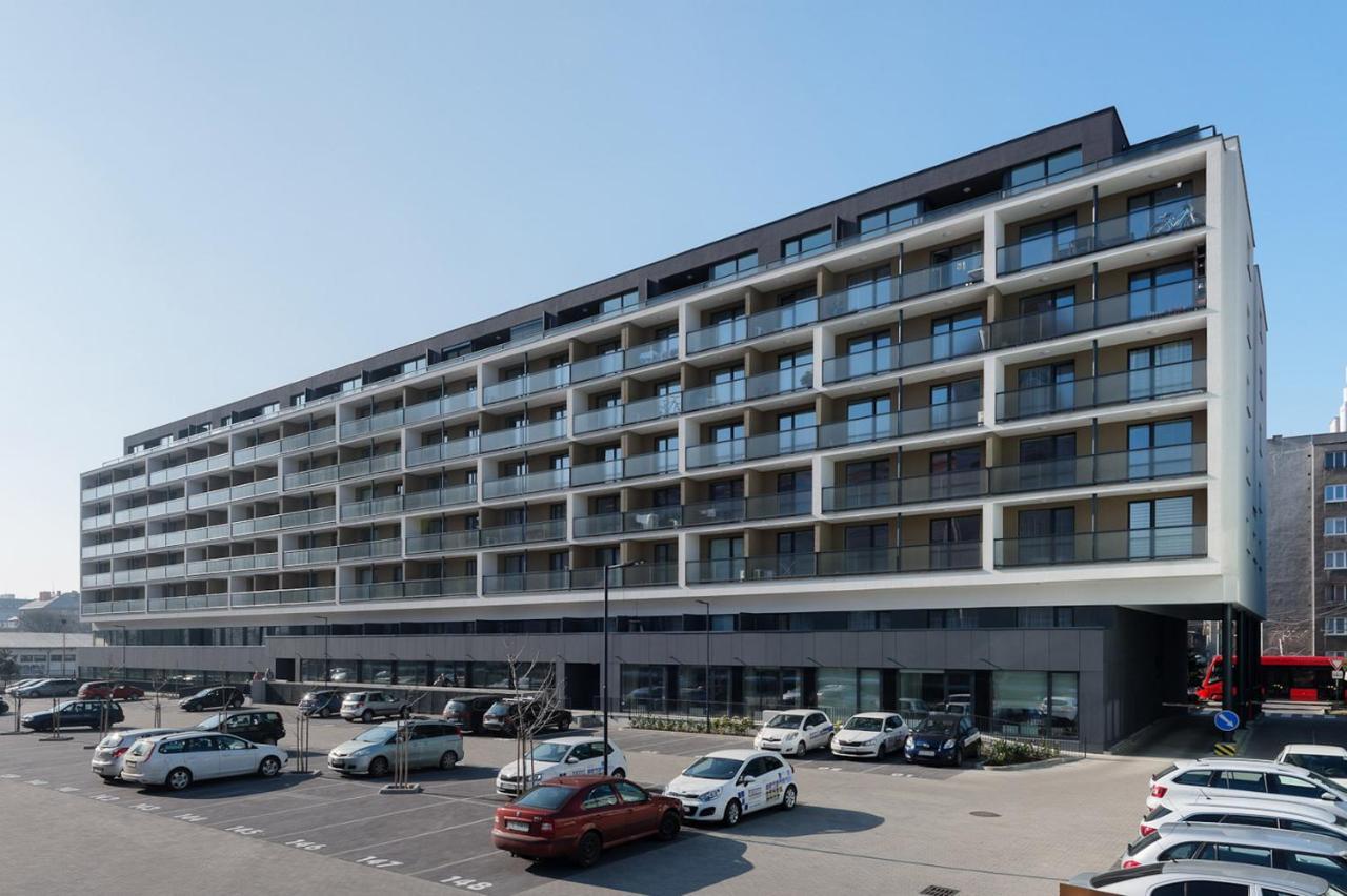 Central Point By Zoom Apartments Bratislava Exterior foto